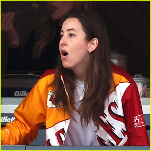 Inside Taylor Swift’s Suite at Chiefs-Patriots Game: Who’s She Sitting