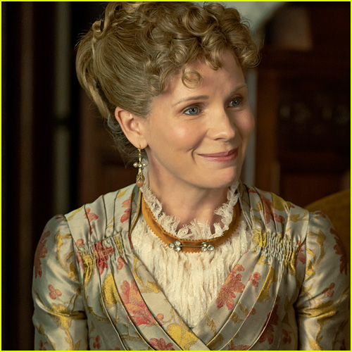 Kelli O'Hara as Aurora Fane