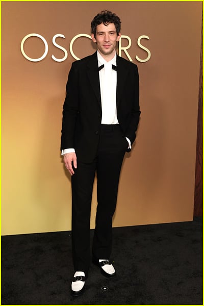 Noah Centineo en los Premios Gobernadores 2025