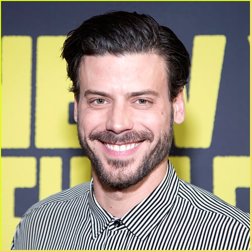 How Previous Are Francois Arnaud & Robbie G.Ok.? Ages of ‘Heated Rivalry’ Scott & Kip Actors Revealed