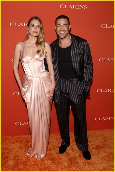 celebridade no evento Clarins