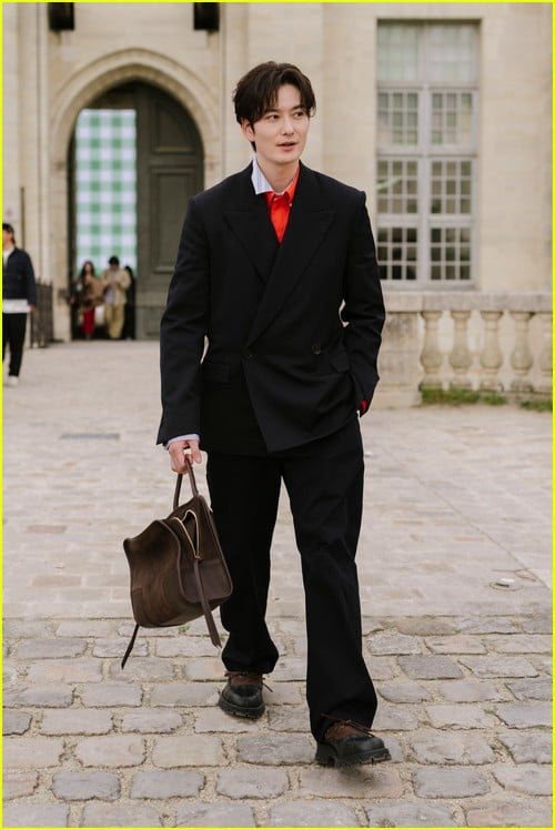 Fotos do desfile de moda feminina outono / inverno 2026-2027 da Loewe