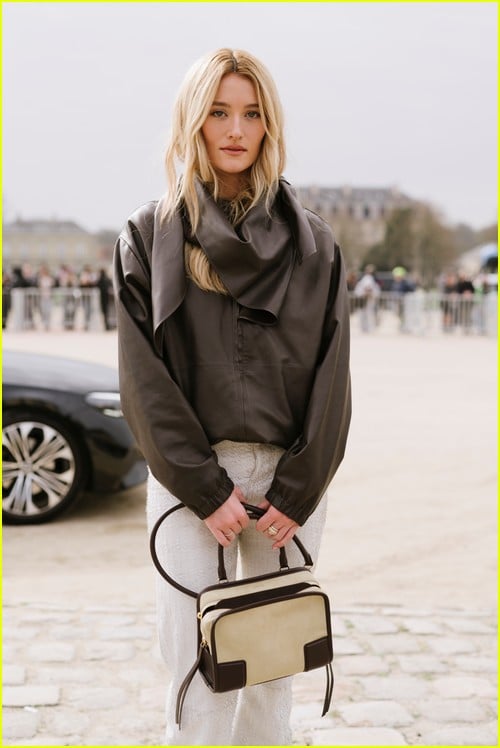 Fotos do desfile de moda feminina outono / inverno 2026-2027 da Loewe